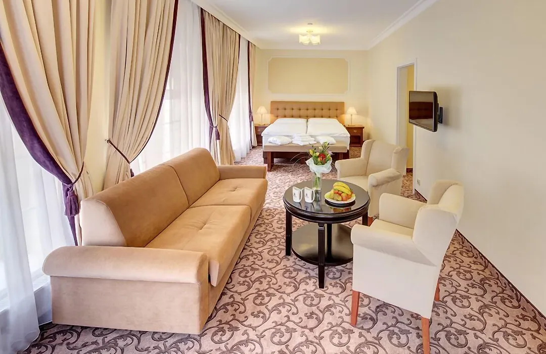 Windsor Spa Hotel-1